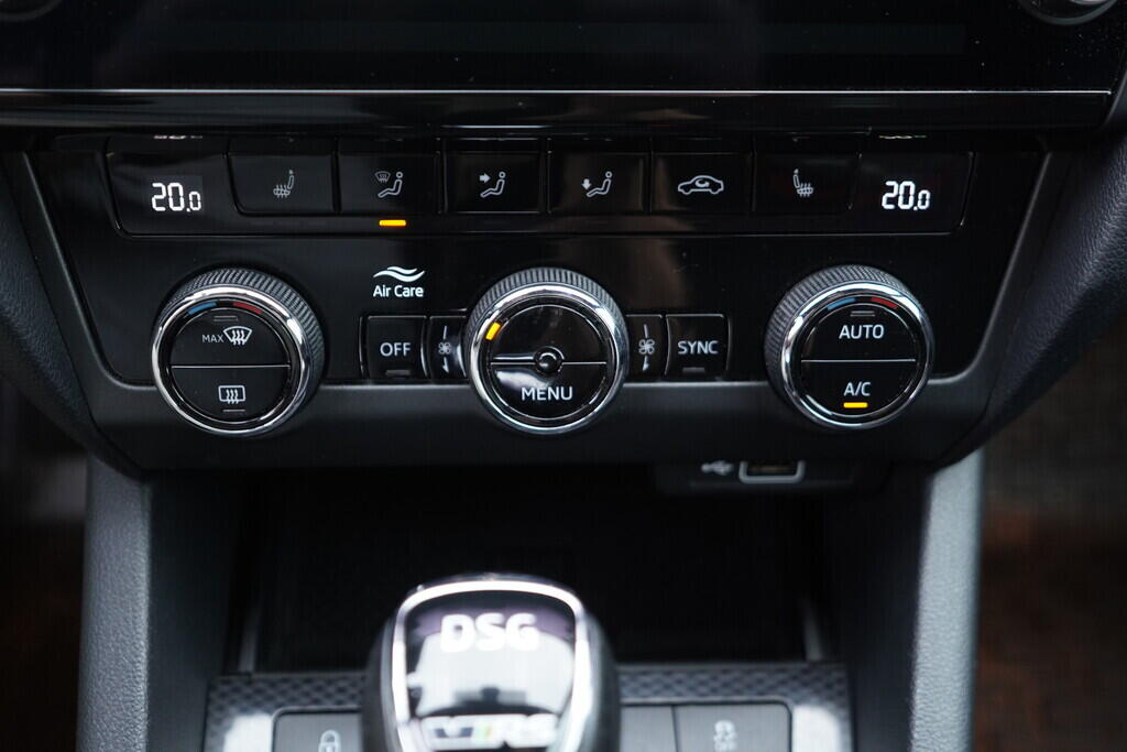 OV190V09761_34.webp_OCTAVIA RS 2.0 CUN 621173 135 kW automat, DPH