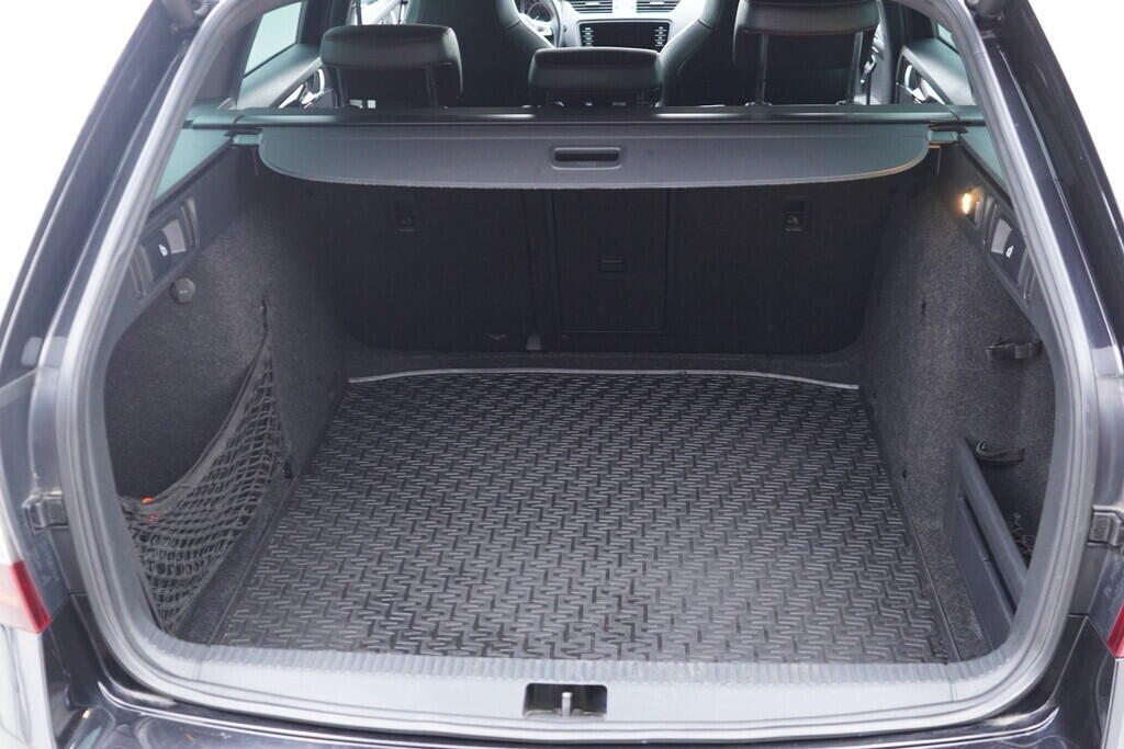 OV190V09761_39.webp_OCTAVIA RS 2.0 CUN 621173 135 kW automat, DPH