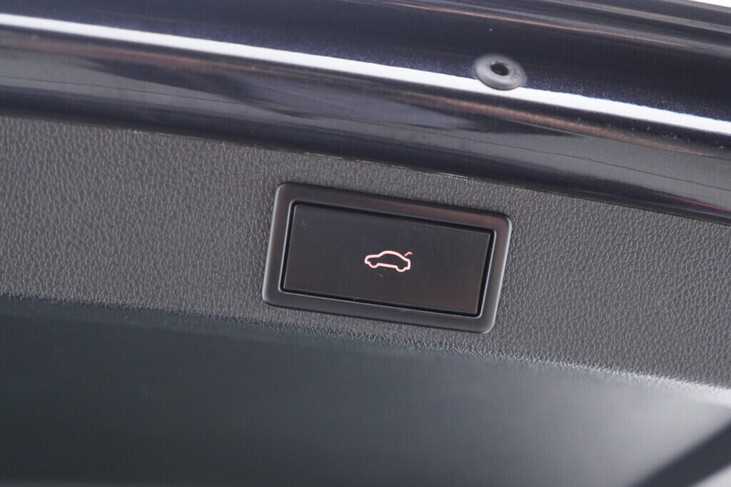 OV190V09761_42.webp_OCTAVIA RS 2.0 CUN 621173 135 kW automat, DPH