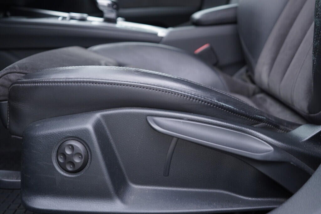 OV190V09763_21.webp_A4 S-line 3.0 083690 200 kW automat