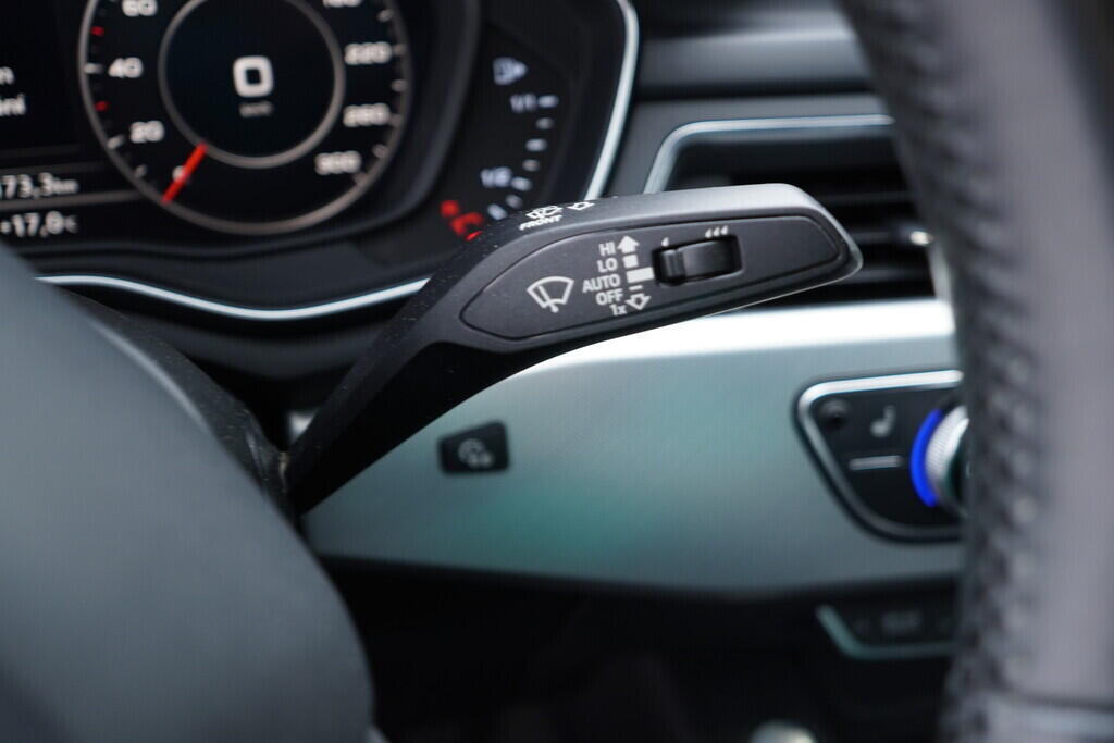 OV190V09763_25.webp_A4 S-line 3.0 083690 200 kW automat