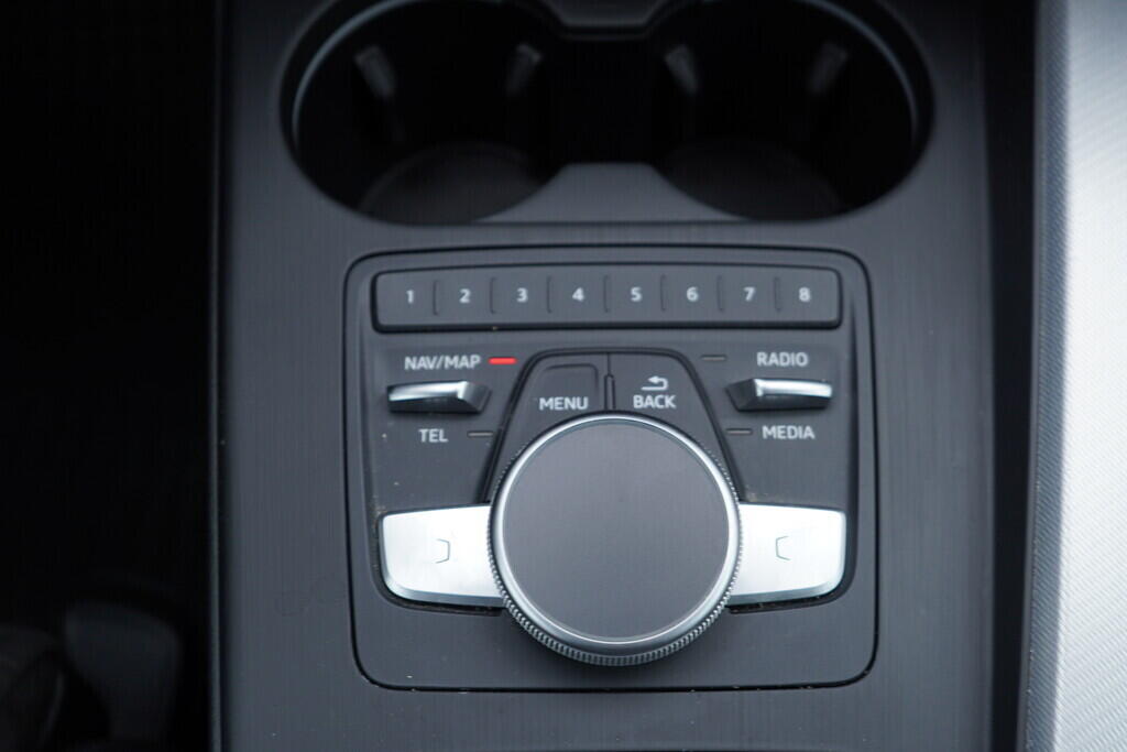 OV190V09763_34.webp_A4 S-line 3.0 083690 200 kW automat