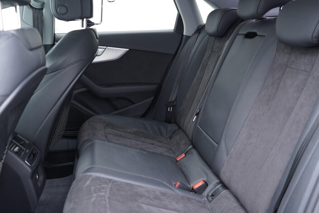 OV190V09763_37.webp_A4 S-line 3.0 083690 200 kW automat