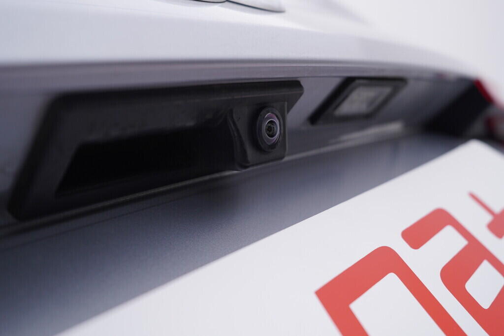 OV190V09763_43.webp_A4 S-line 3.0 083690 200 kW automat