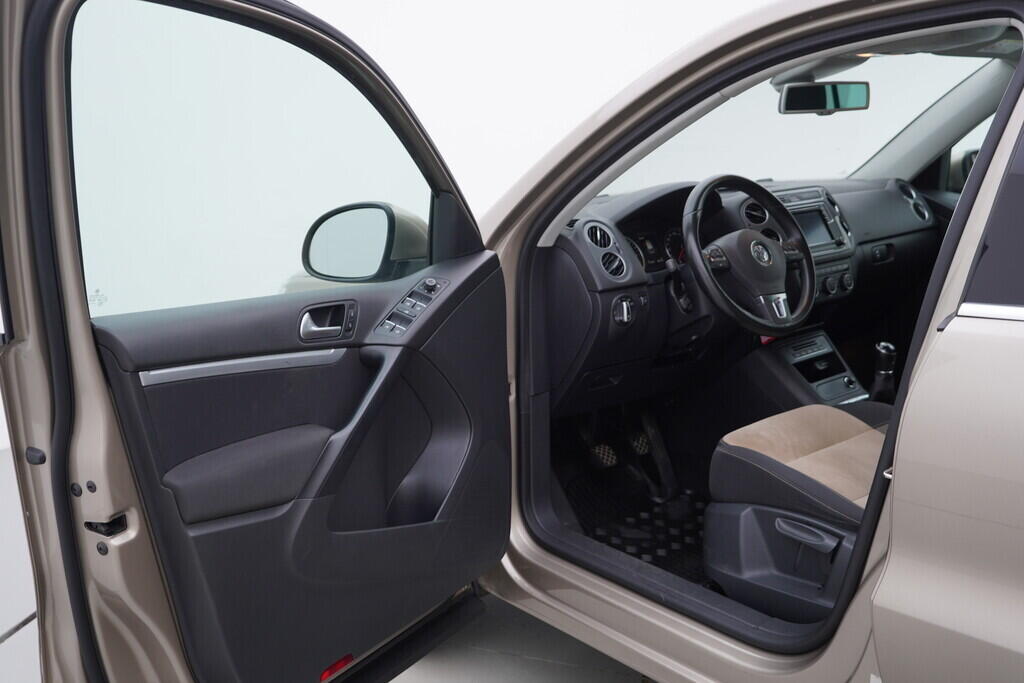 OV190V09764_18.webp_TIGUAN  2.0  110 kW manuál