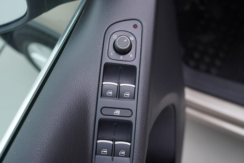 OV190V09764_20.webp_TIGUAN  2.0  110 kW manuál