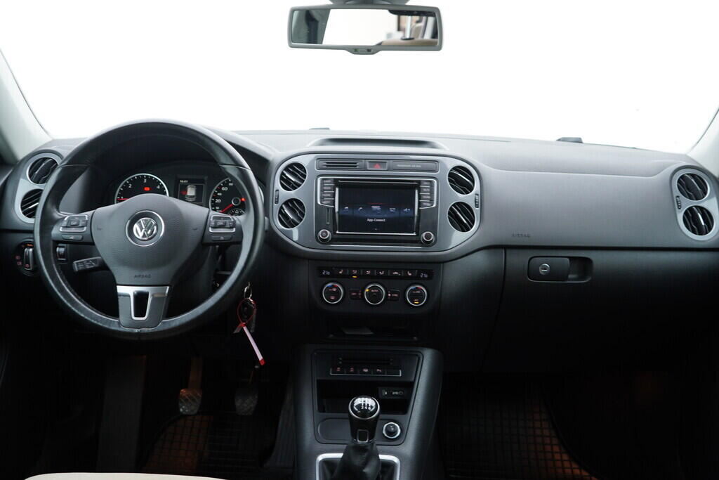 OV190V09764_26.webp_TIGUAN  2.0  110 kW manuál