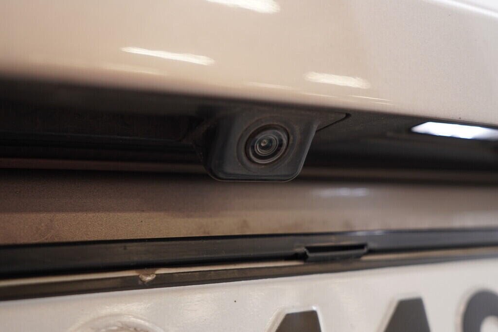 OV190V09764_37.webp_TIGUAN  2.0  110 kW manuál