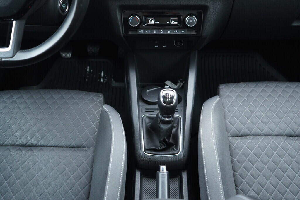 OV190V09765_33.webp_FABIA Style 1.2 TSI 66 kW manuál