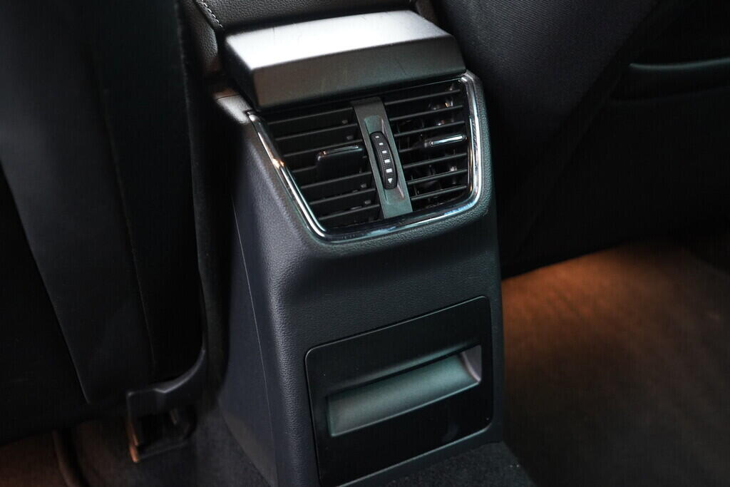 OV190V09766_36.webp_OCTAVIA RS 2.0 TSI 169 kW manuál