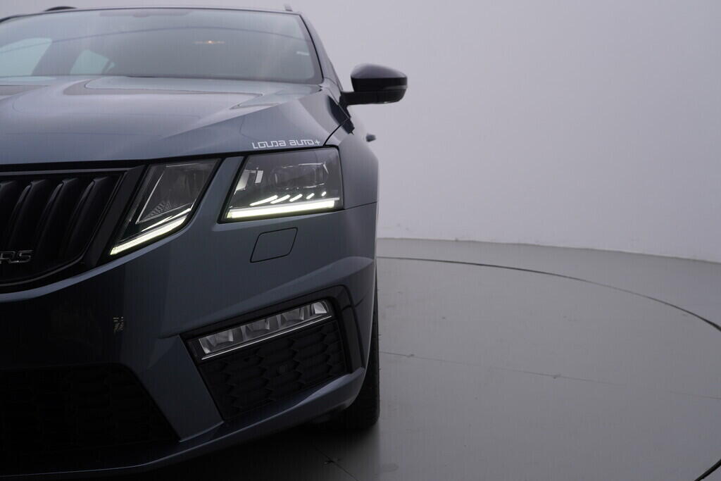 OV190V09766_40.webp_OCTAVIA RS 2.0 TSI 169 kW manuál