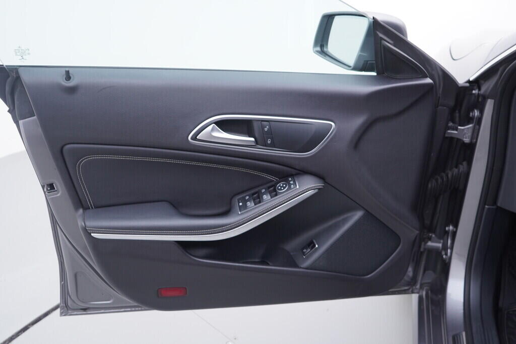 OV190V09767_19.webp_CLA Shooting Brake Urban 2.1  100 kW manuál