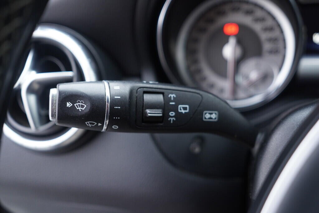 OV190V09767_24.webp_CLA Shooting Brake Urban 2.1  100 kW manuál