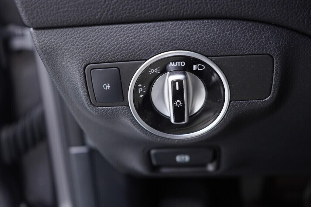 OV190V09767_26.webp_CLA Shooting Brake Urban 2.1  100 kW manuál