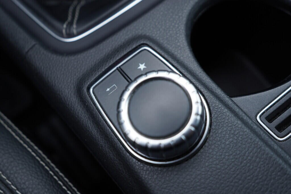 OV190V09767_38.webp_CLA Shooting Brake Urban 2.1  100 kW manuál