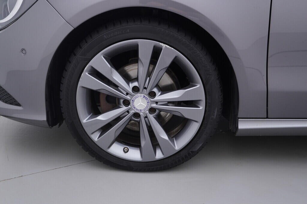 OV190V09767_46.webp_CLA Shooting Brake Urban 2.1  100 kW manuál