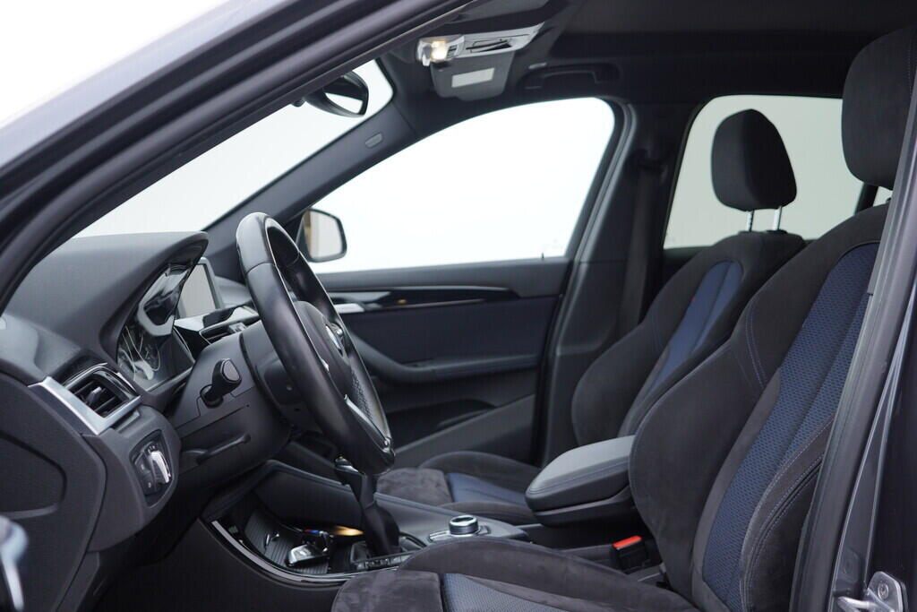OV190V09769_25.webp_X1 M sport 2.0 TDI 140 kW automat, DPH