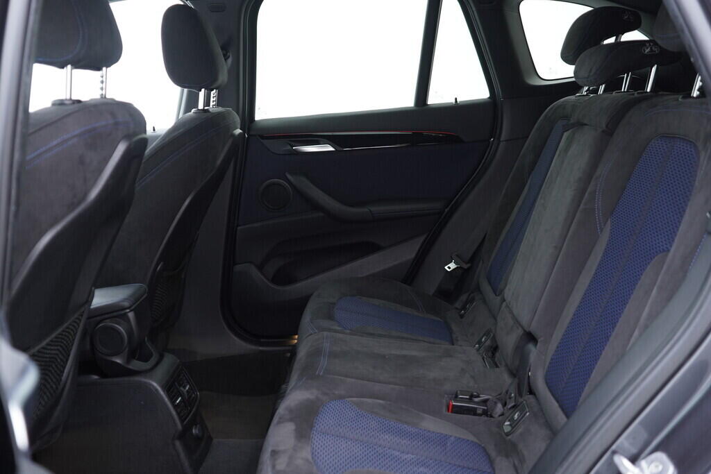 OV190V09769_41.webp_X1 M sport 2.0 TDI 140 kW automat, DPH