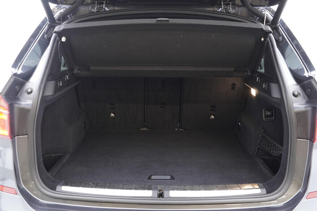 OV190V09769_43.webp_X1 M sport 2.0 TDI 140 kW automat, DPH