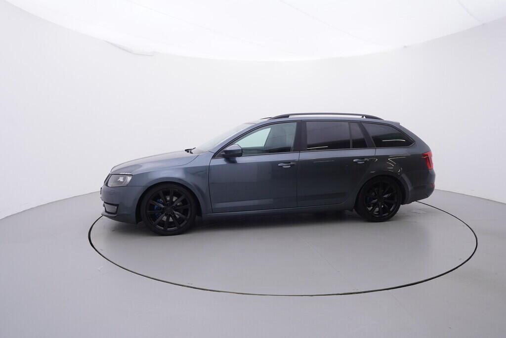 OV190V09771_11.webp_OCTAVIA Style Plus 2.0 TDI 135 kW automat