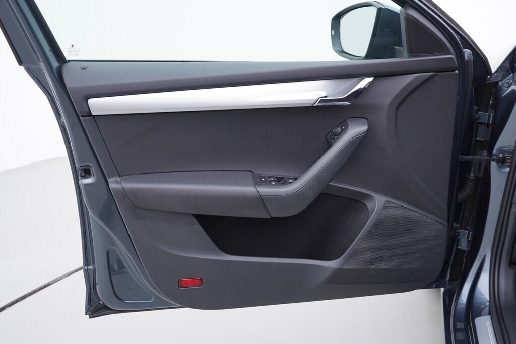 OV190V09771_19.webp_OCTAVIA Style Plus 2.0 TDI 135 kW automat