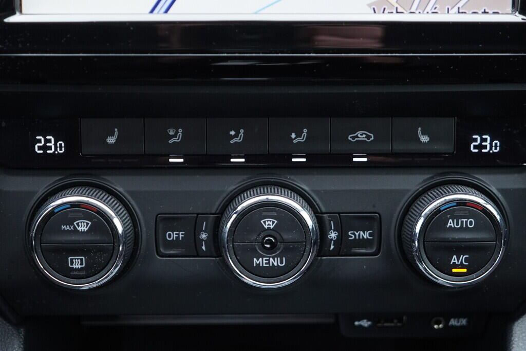 OV190V09771_33.webp_OCTAVIA Style Plus 2.0 TDI 135 kW automat