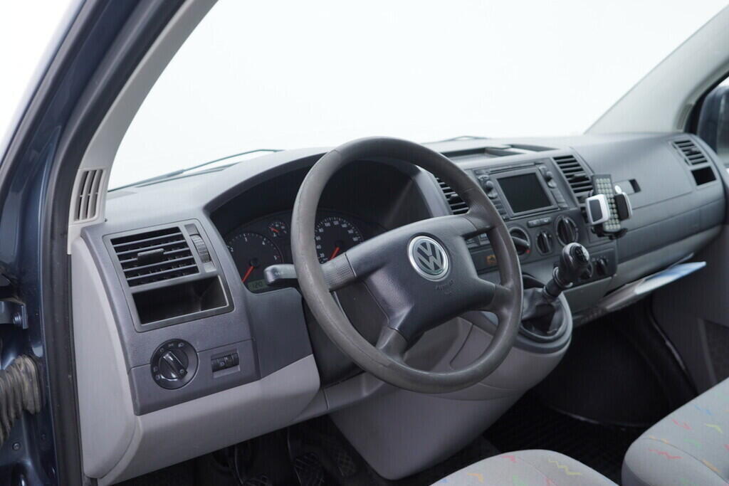 OV190V09772_21.webp_TRANSPORTER KOMBI  2.5 TDI 96 kW manuál