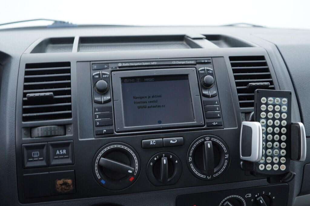 OV190V09772_27.webp_TRANSPORTER KOMBI  2.5 TDI 96 kW manuál