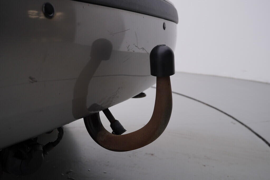 OV190V09773_35.webp_OCTAVIA Tour 1.6 16V 75 kW manuál