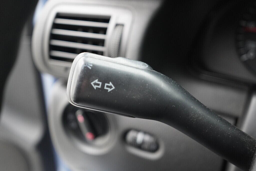 OV190V09774_24.webp_PASSAT  1.9 TDI 81 kW manuál