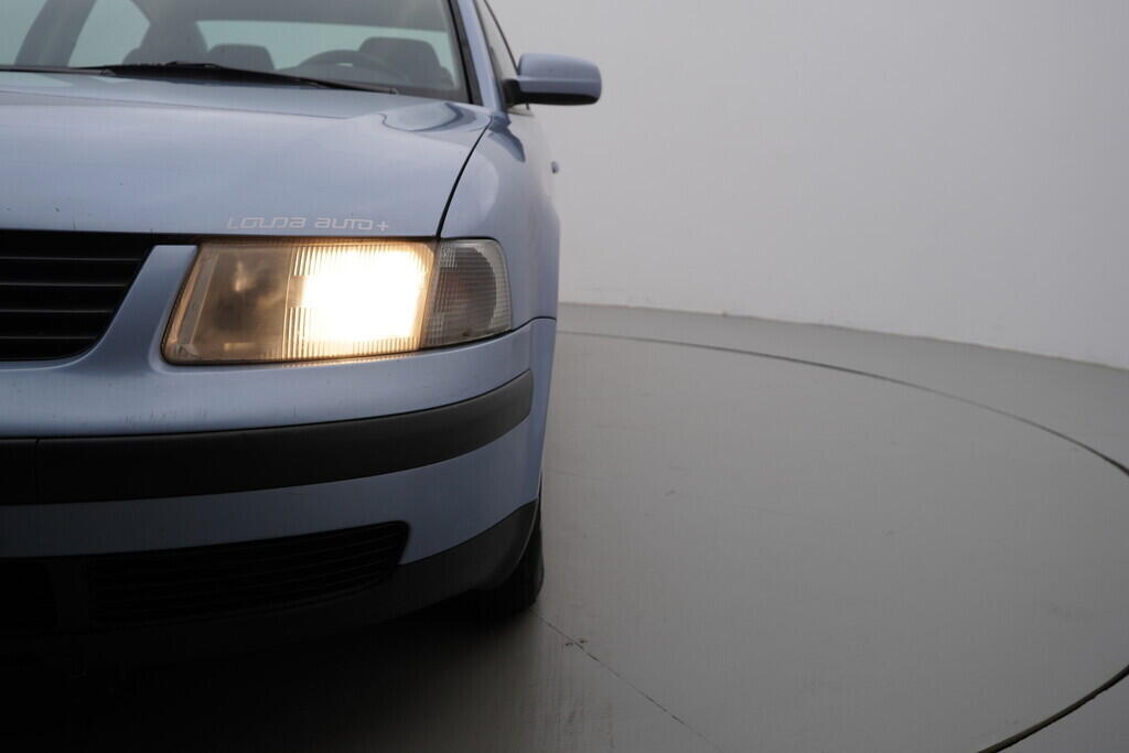 OV190V09774_44.webp_PASSAT  1.9 TDI 81 kW manuál