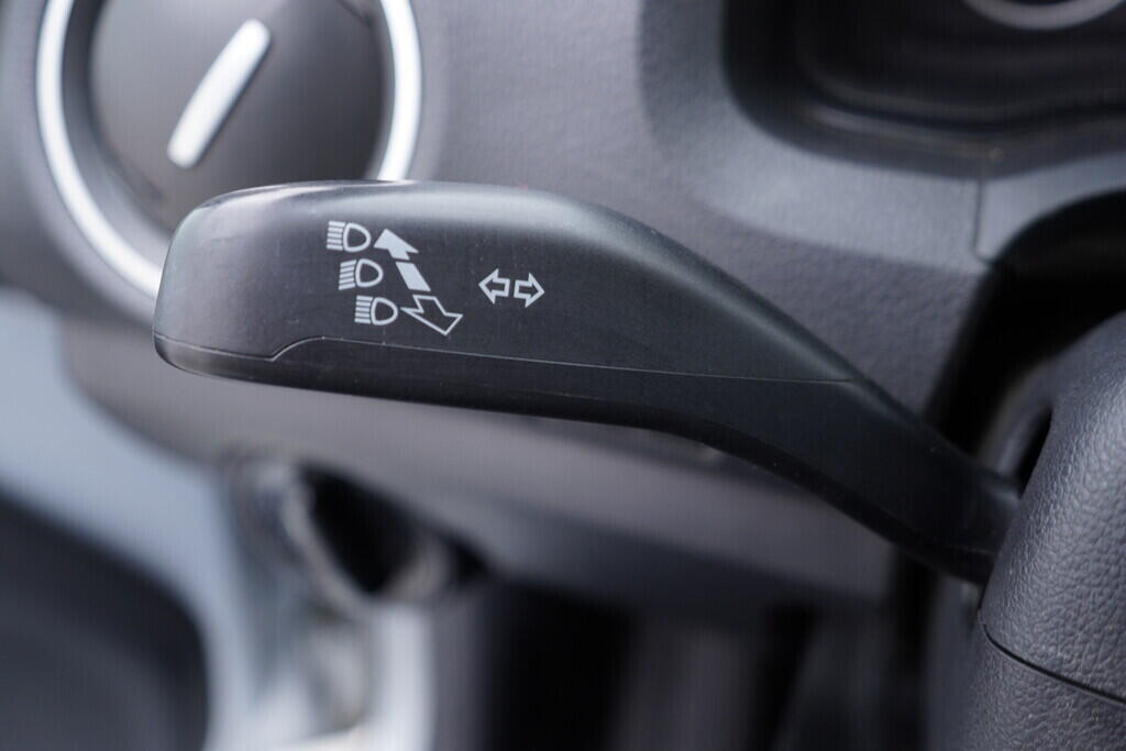 OV190V09780_23.webp_CITIGO Ambition 1.0 MPI 44 kW manuál