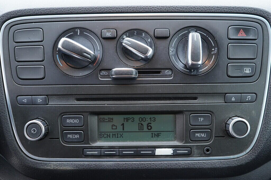 OV190V09780_27.webp_CITIGO Ambition 1.0 MPI 44 kW manuál