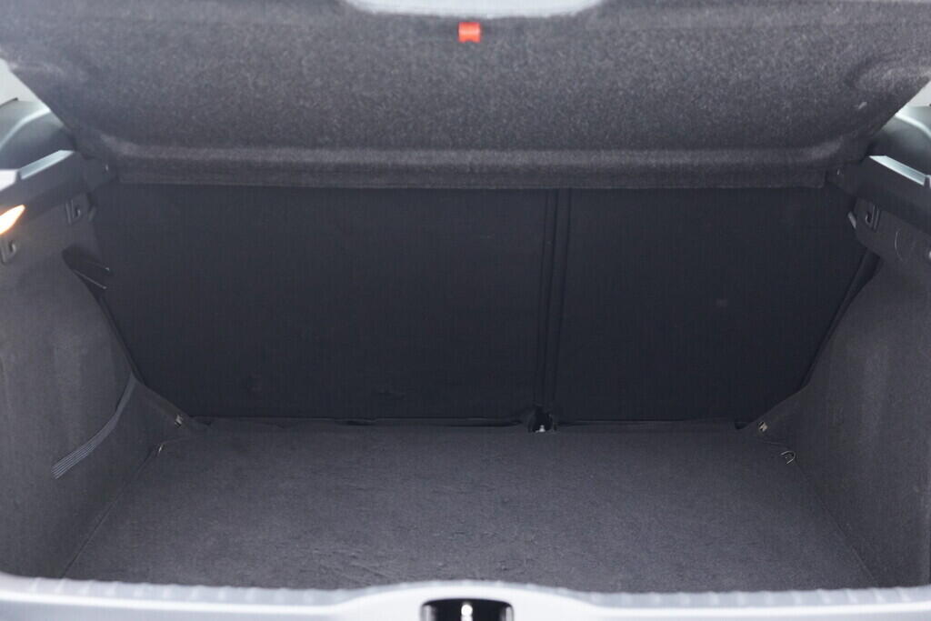 OV190V09782_34.webp_308  1.4 i 72 kW manuál