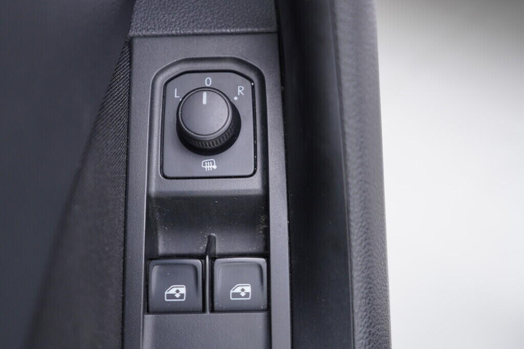 OV190V09785_20.webp_KAMIQ Ambition 1.0 TSI 81 kW manuál, DPH