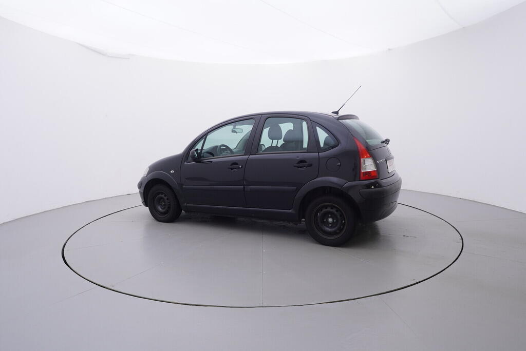 OV190V09786_12.webp_C3  1.1 HFX 44 kW manuál