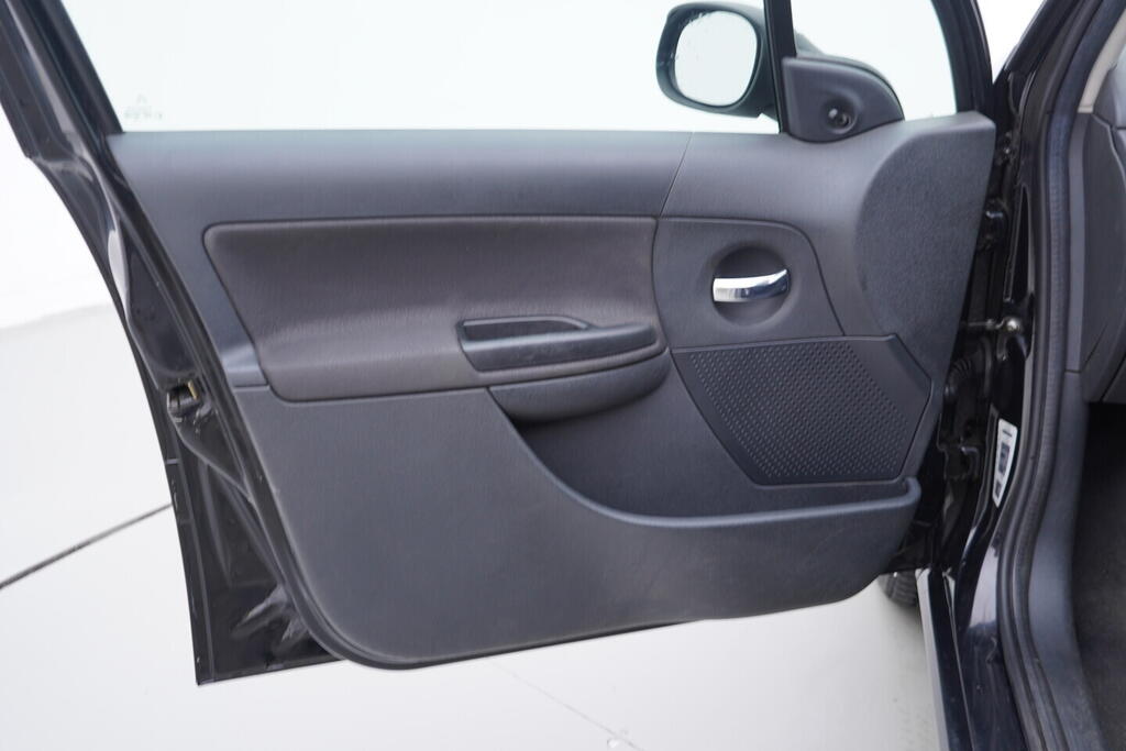 OV190V09786_19.webp_C3  1.1 HFX 44 kW manuál