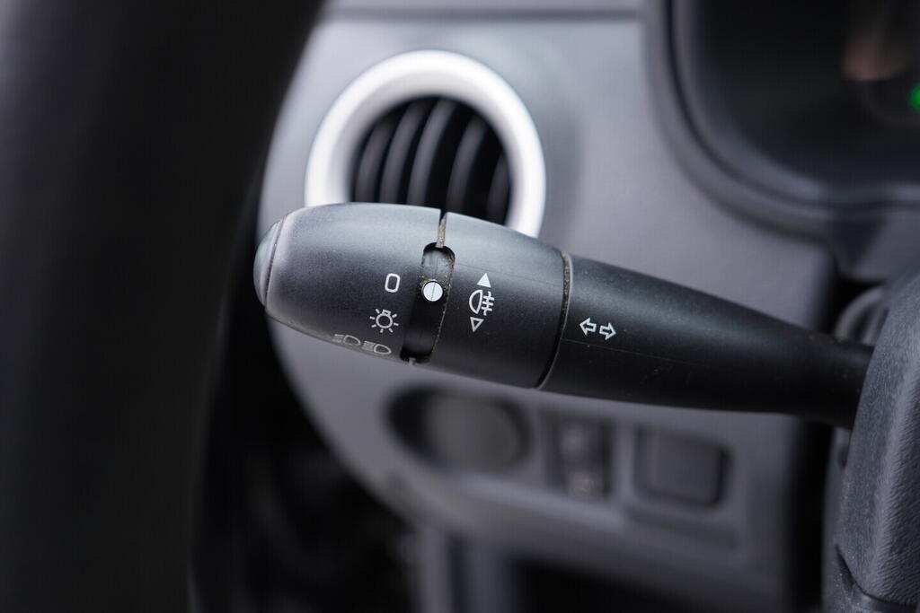 OV190V09786_22.webp_C3  1.1 HFX 44 kW manuál