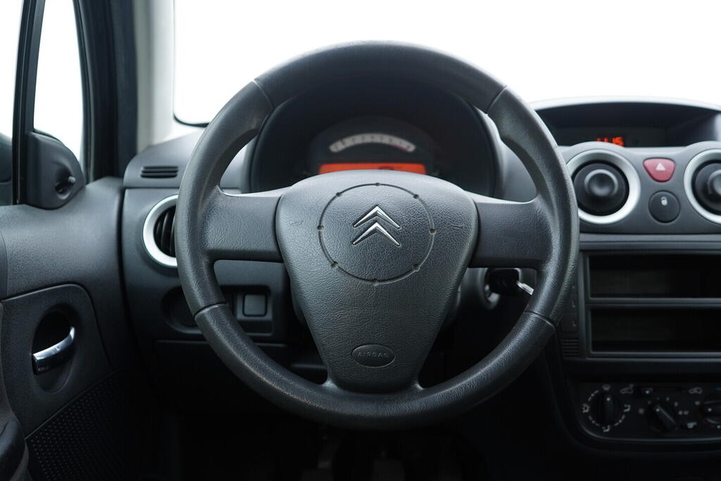 OV190V09786_25.webp_C3  1.1 HFX 44 kW manuál