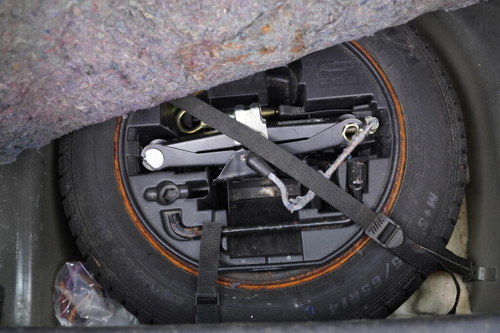 OV190V09786_32.webp_C3  1.1 HFX 44 kW manuál