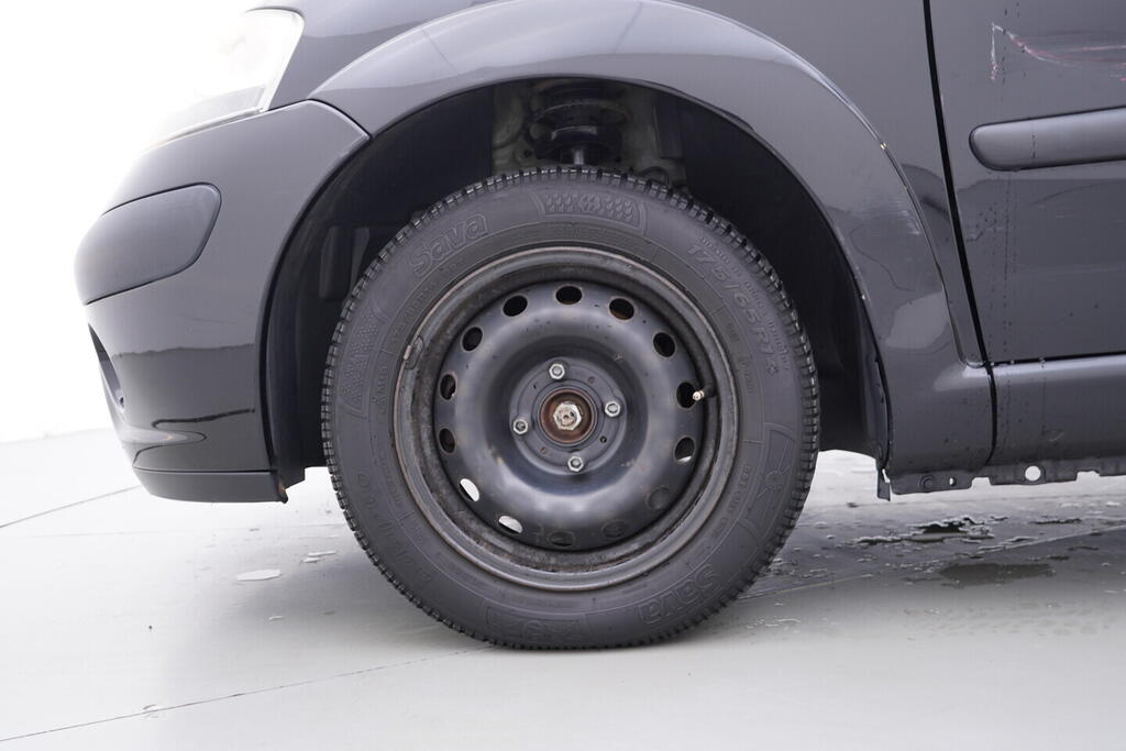 OV190V09786_33.webp_C3  1.1 HFX 44 kW manuál