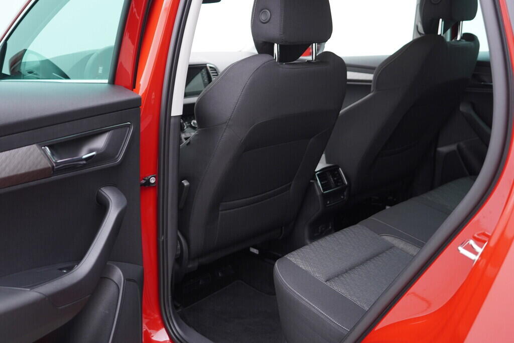 OV190V09790_35.webp_KAROQ Selection 1.5 TSI 110 kW automat, DPH