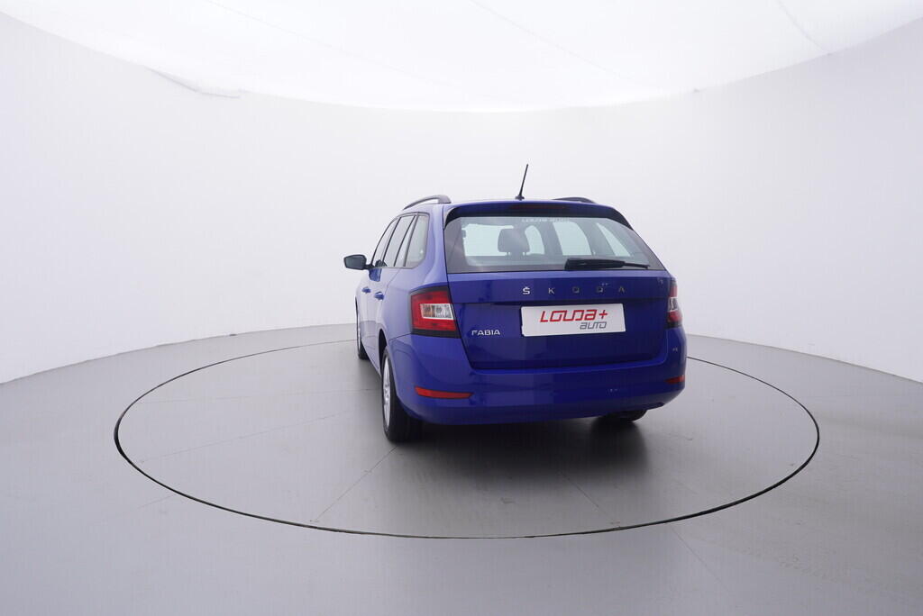 OV190V09791_13.webp_FABIA Ambition 1.0 TSI 70 kW manuál, DPH