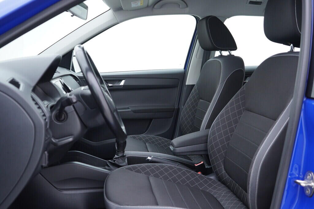 OV190V09791_23.webp_FABIA Ambition 1.0 TSI 70 kW manuál, DPH