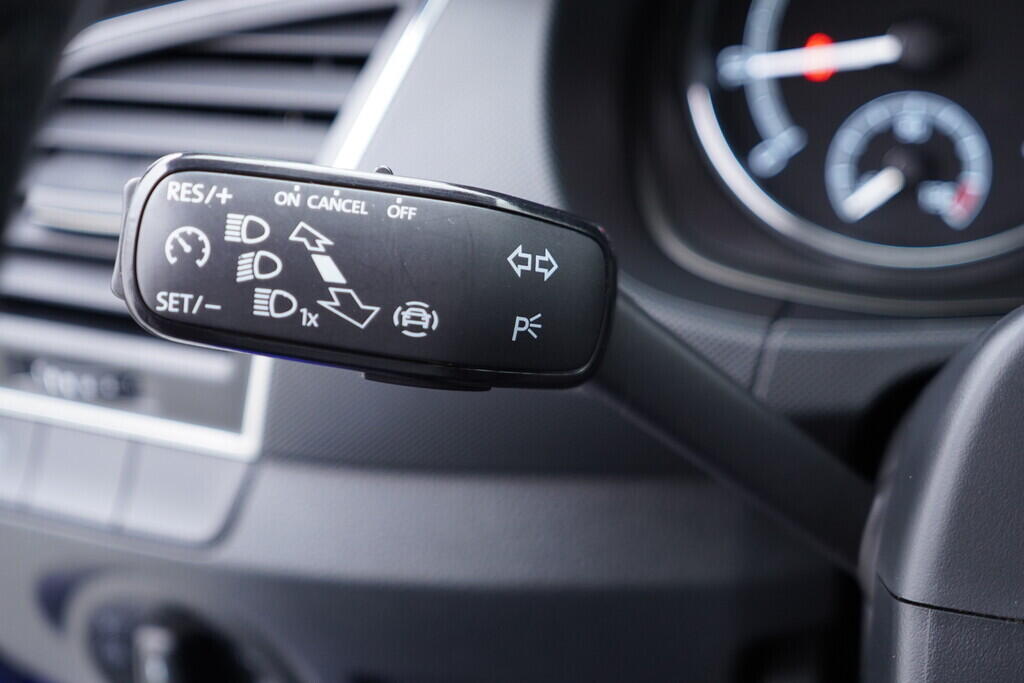 OV190V09791_24.webp_FABIA Ambition 1.0 TSI 70 kW manuál, DPH