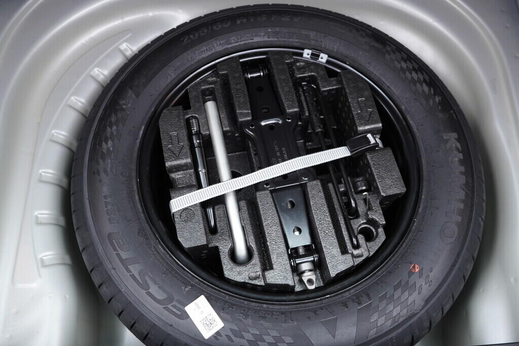 OV190V09792_40.webp_OCTAVIA Ambition 1.0 TSI 81 kW manuál, DPH