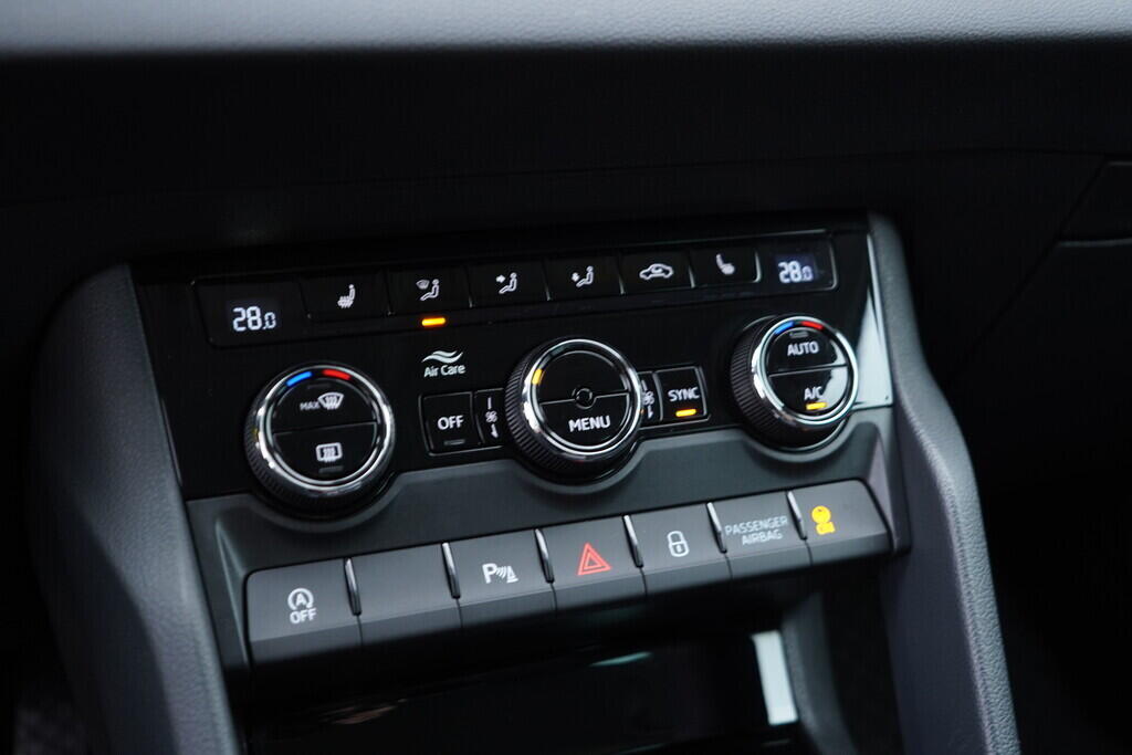 OV190V09793_30.webp_KAROQ 173 1.6 TDI 85 kW automat, DPH