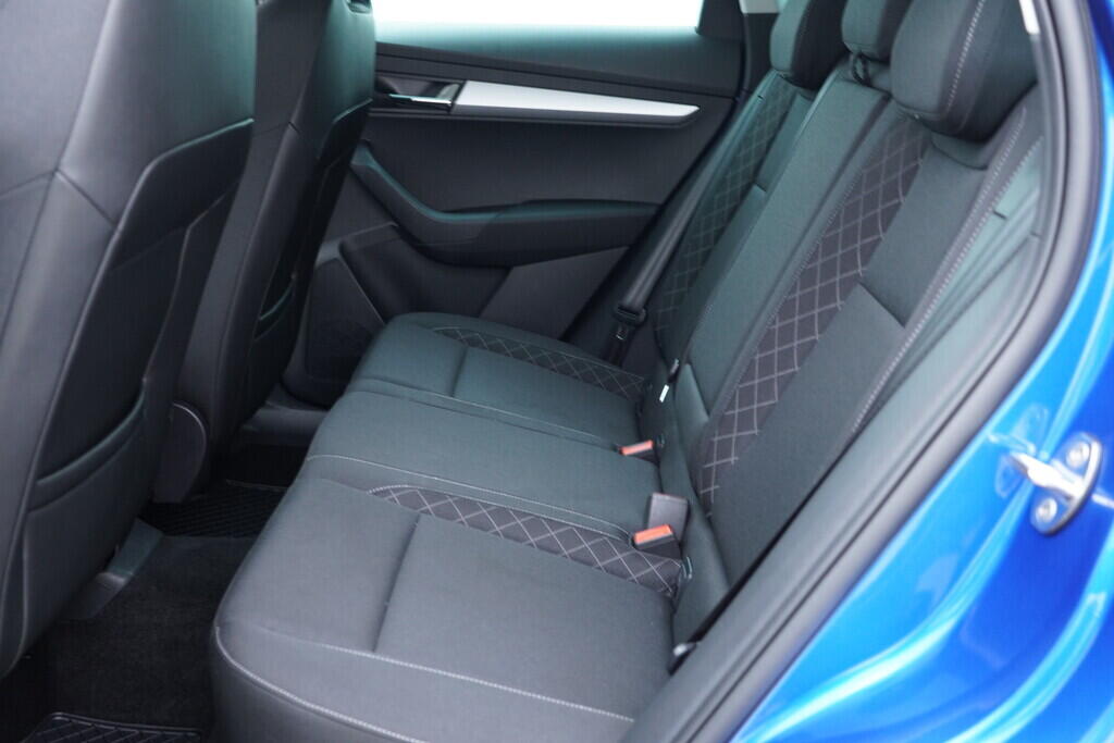 OV190V09793_34.webp_KAROQ 173 1.6 TDI 85 kW automat, DPH