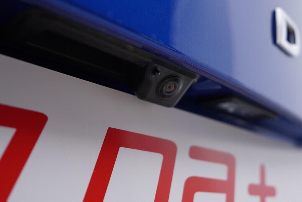 OV190V09793_41.webp_KAROQ 173 1.6 TDI 85 kW automat, DPH