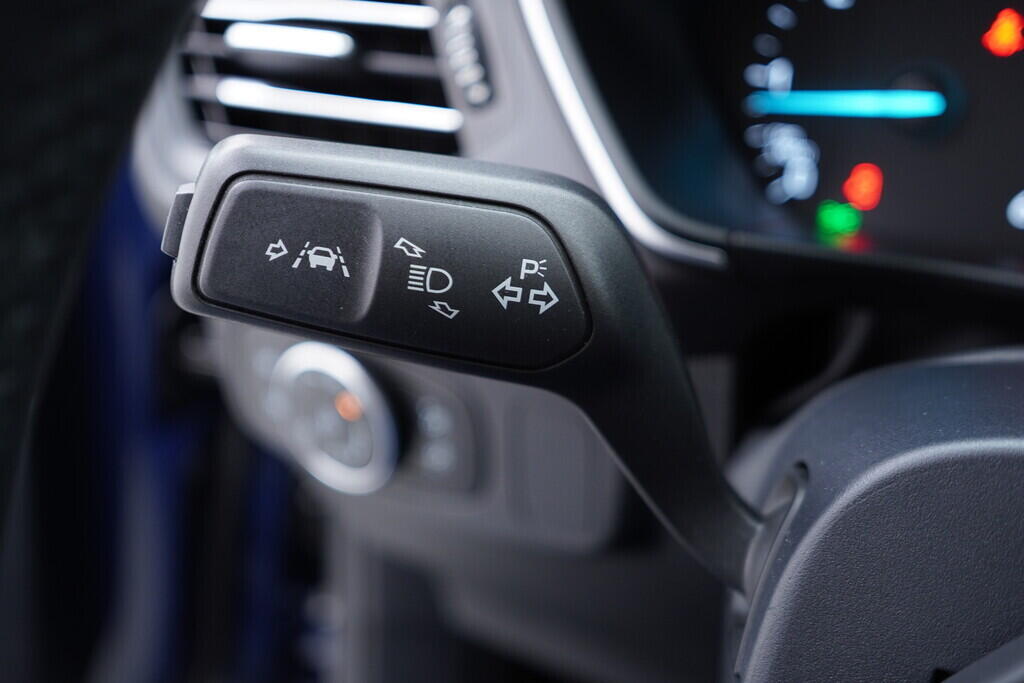 OV190V09795_24.webp_FOCUS Edition 1.5 ZTDA 88 kW manuál, DPH